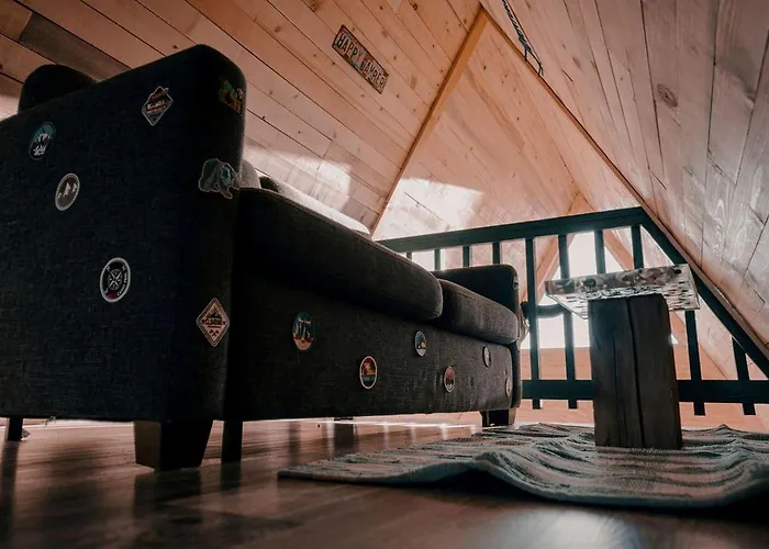 Rustic Off-grid A-frame With Hot Tub And Sauna Near The Grand Canyon For A Unique Escape In Williams, Arizona Chalet
